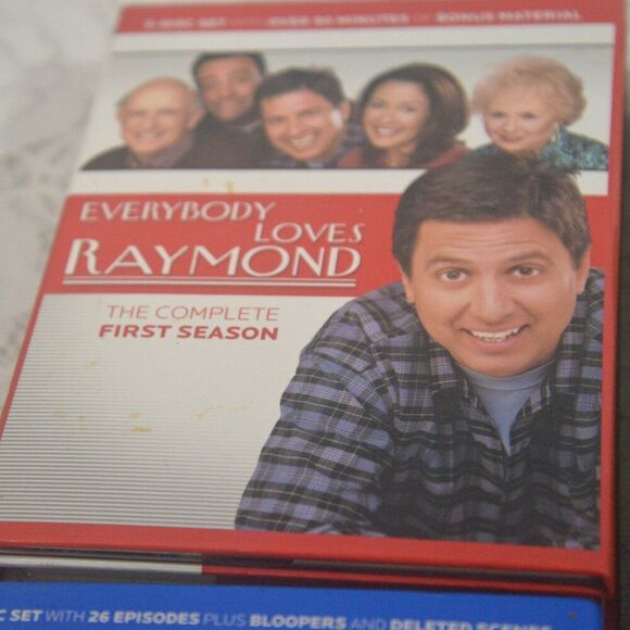 Everybody Loves Raymond DVD's Complete Seasons 1, 2, 3 & 8 - Picture 2 of 6
